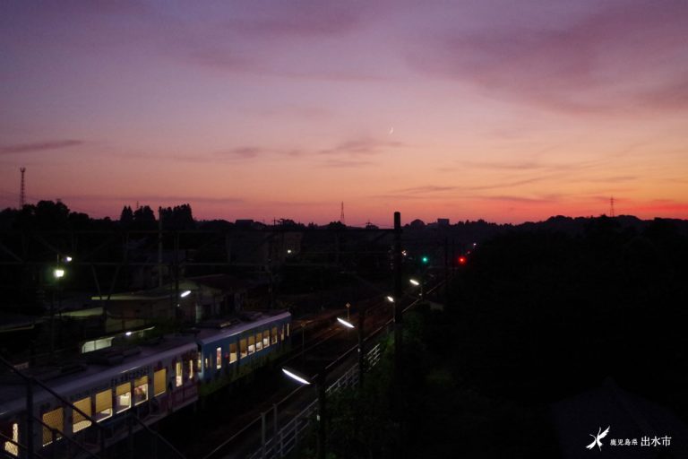 黄昏の野田郷駅