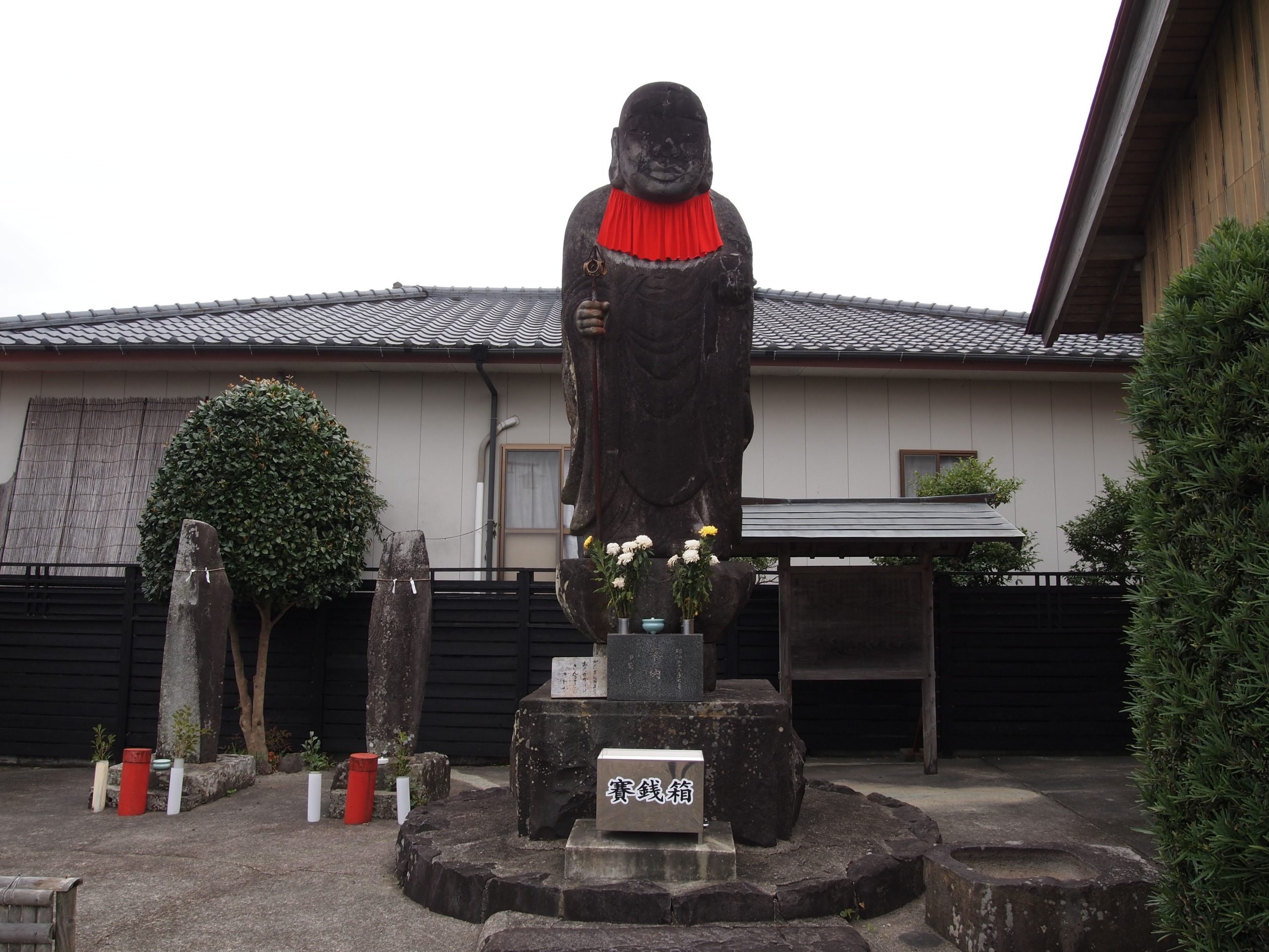 八坂神社（日本一のお地蔵様）